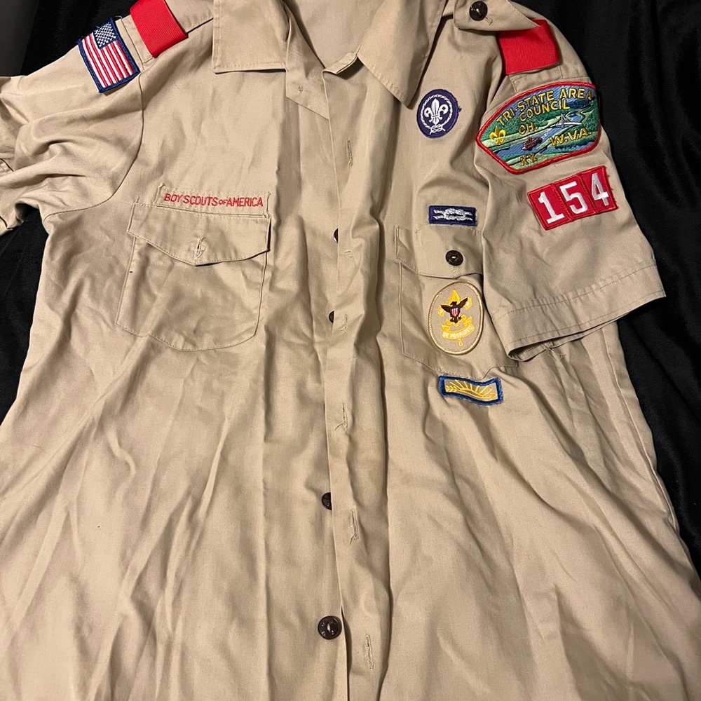 Men’s Medium - Boy Scouts of America Uniform Shirt with Sewn On Patches